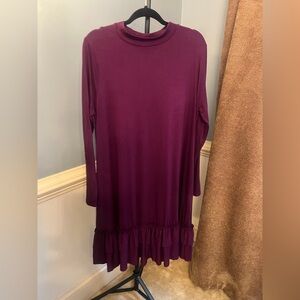 Zenana Outfitters Purple Long Sleeve Dress plus 1X Ruffle bottom